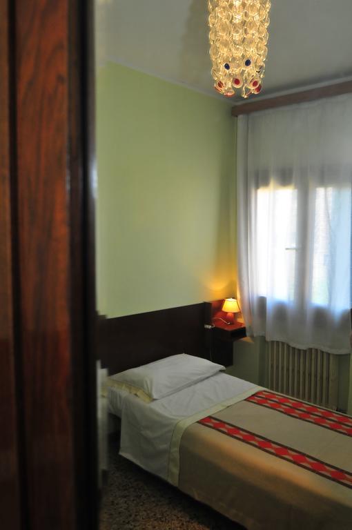 Locanda Sant'Anna Hotel Venice Bilik gambar