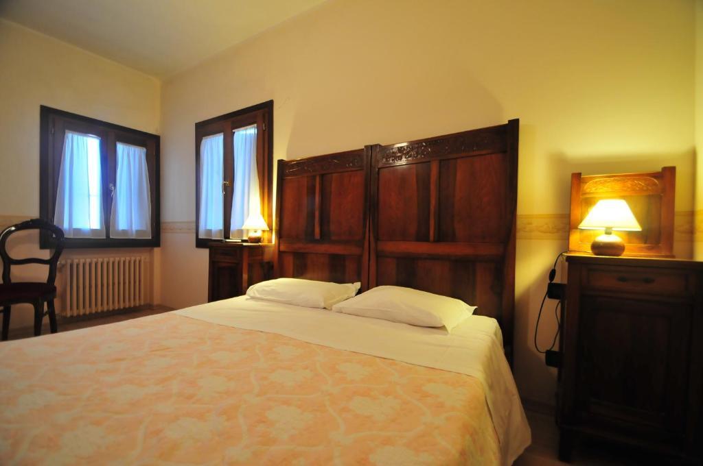 Locanda Sant'Anna Hotel Venice Bilik gambar